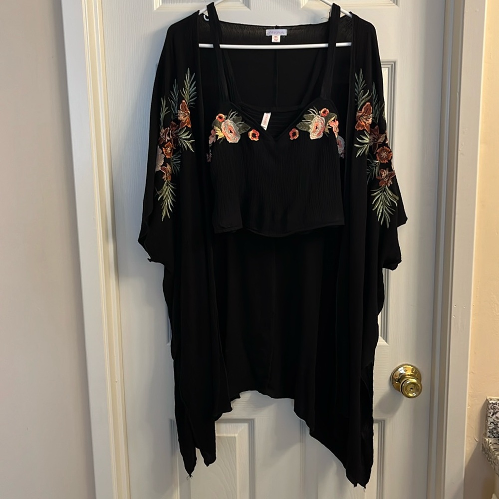 XHILARATION kimono & bandeau top